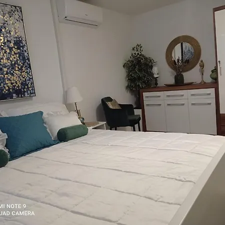 Bride's Rock Apartment