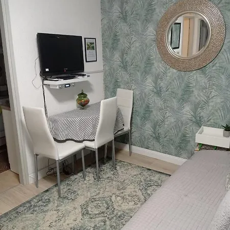 Apartment Bride's Rock *