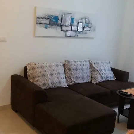Apartment Bride's Rock