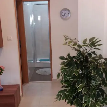 Bride's Rock Apartment